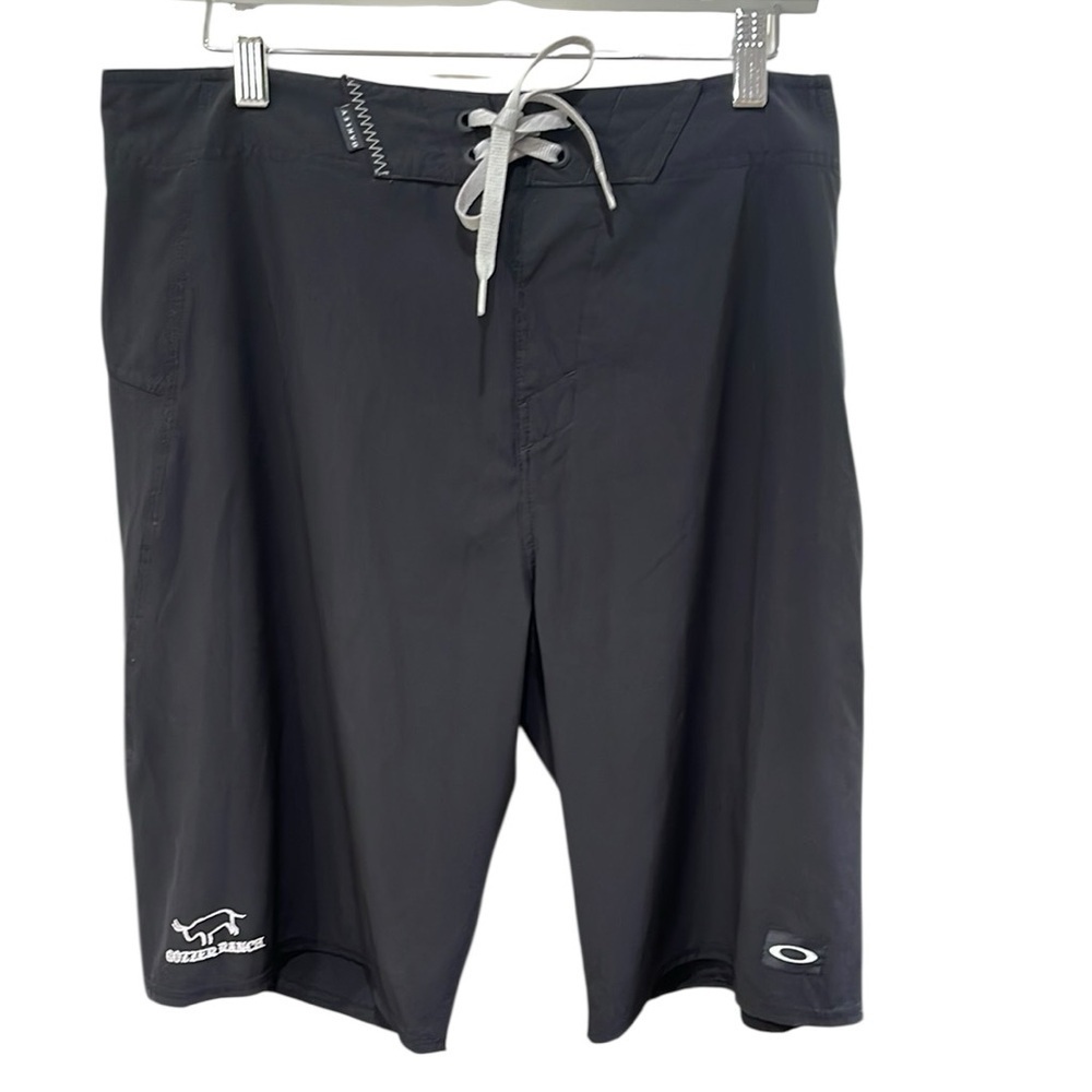 Oakley Gozzer Ranch Logo Boardshorts SZ 36 Black